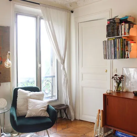 Apartment Nice 50 M Near Center
